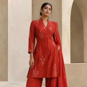 look vermilion suit